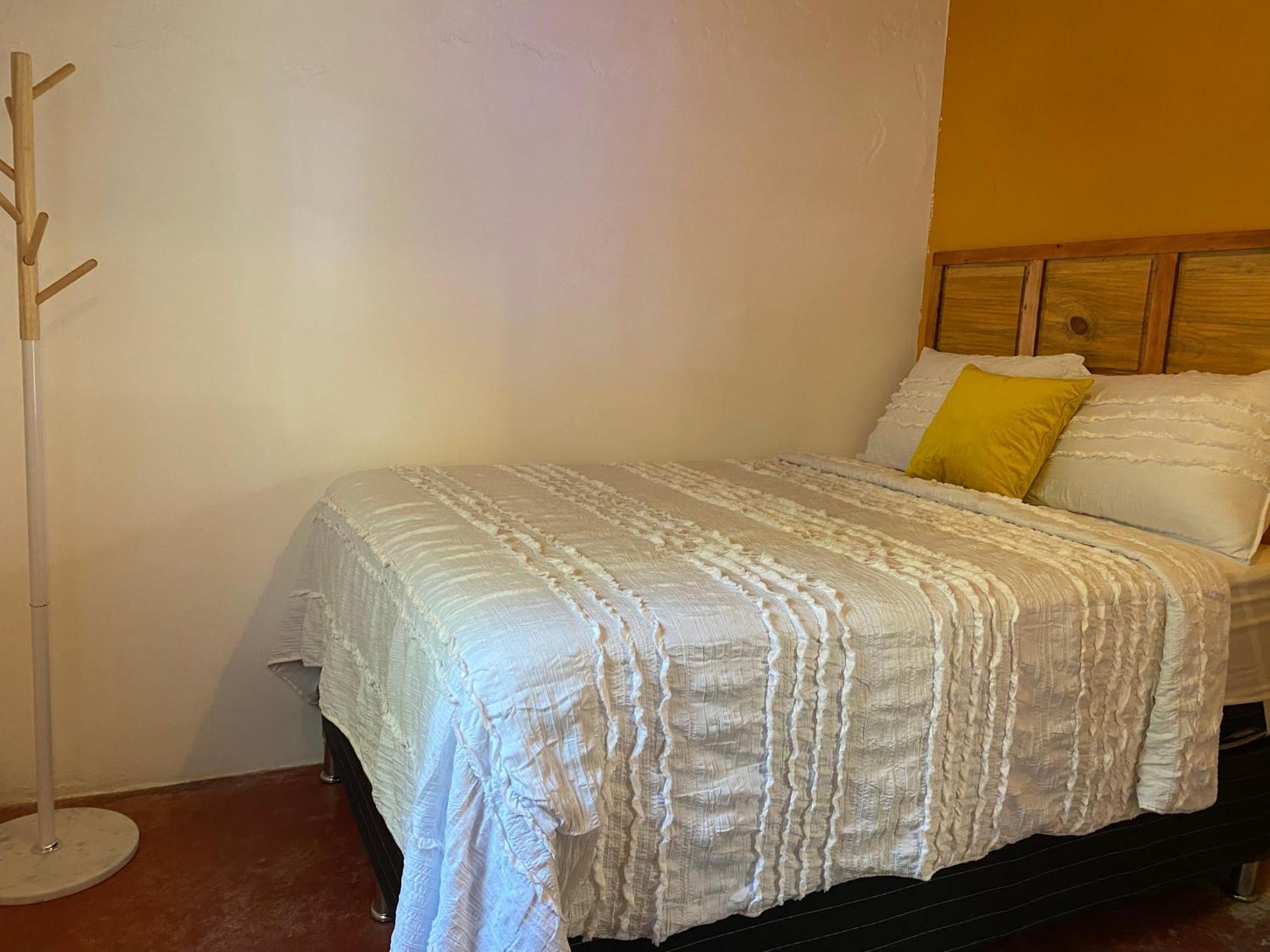 El Chirris B&B San Juan La Laguna Luaran gambar