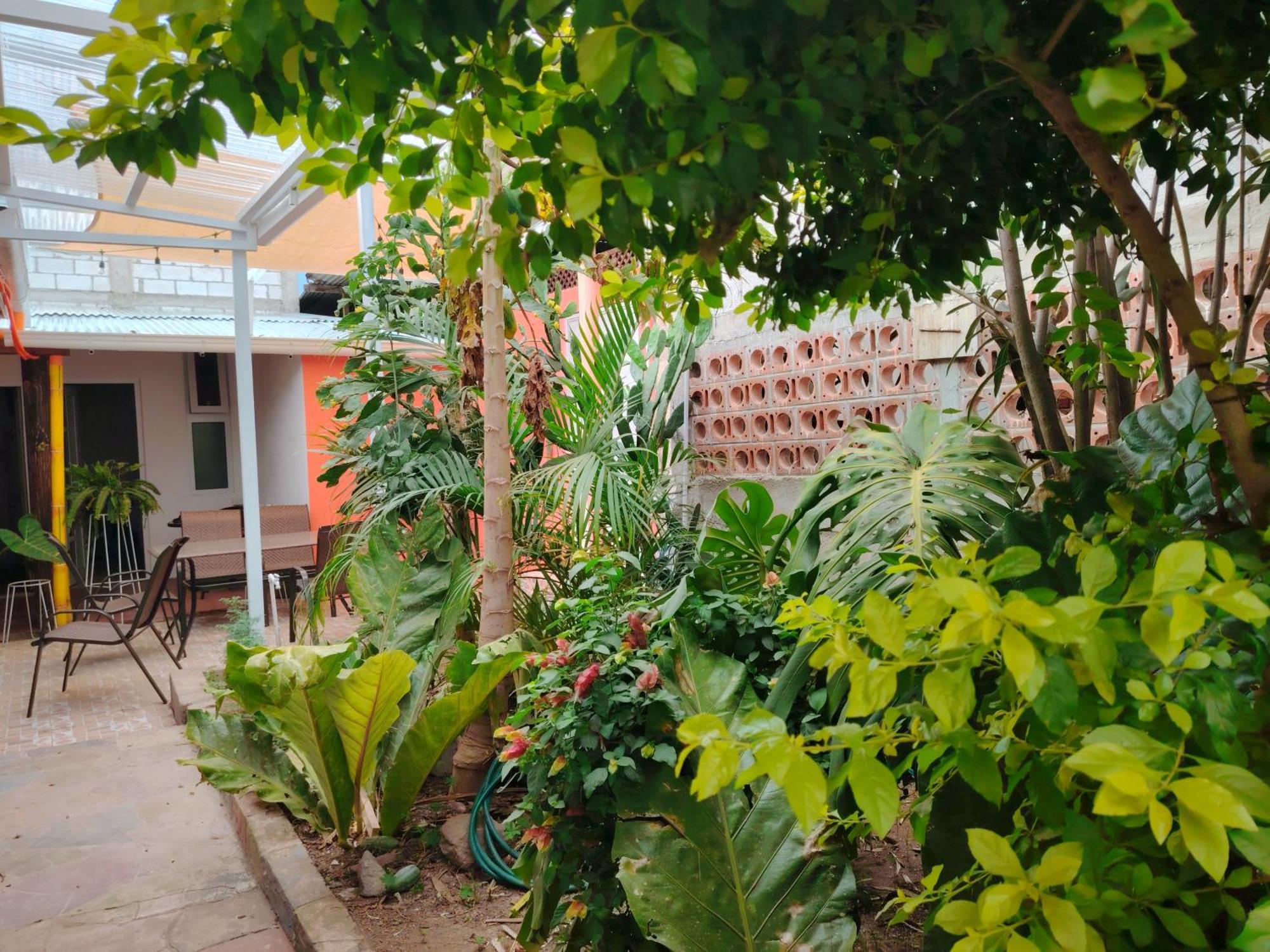 El Chirris B&B San Juan La Laguna Luaran gambar