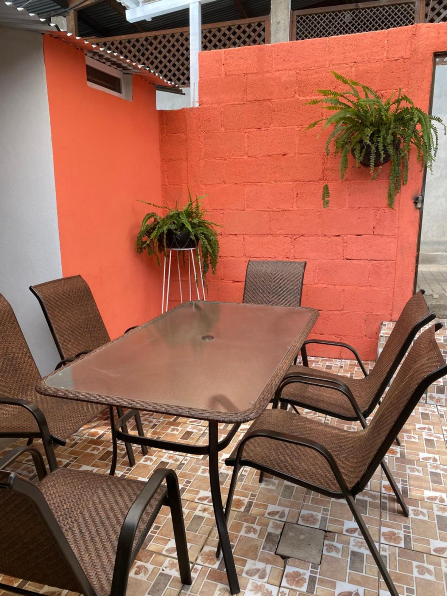 El Chirris B&B San Juan La Laguna Luaran gambar